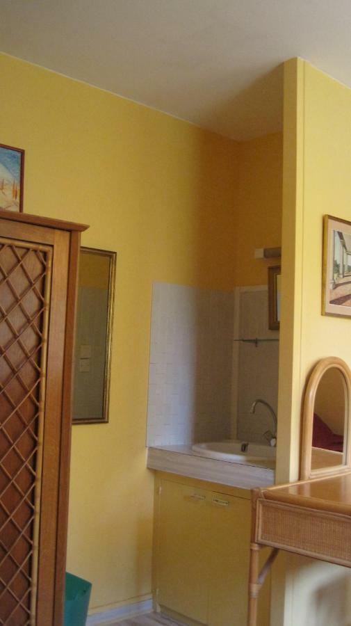 Maison Saint Louis Paray-le-Monial Quarto foto